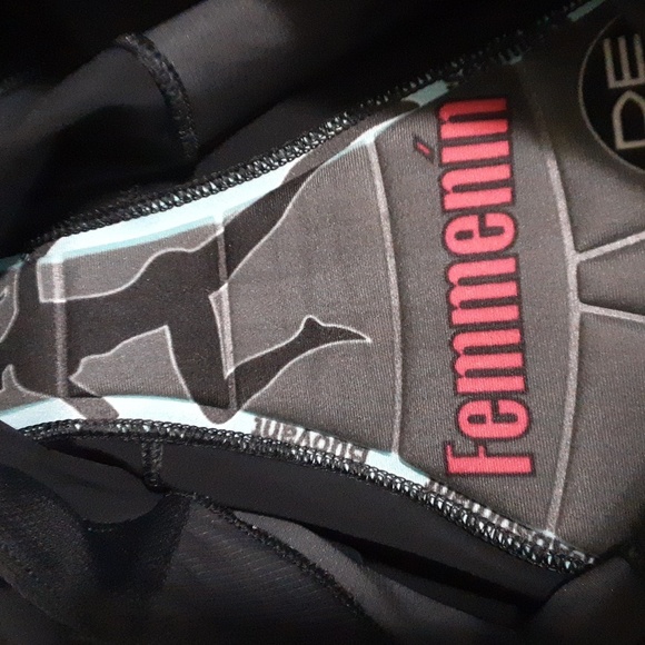 De soto Women’s Riviera Tri Short biker short performance black size S - Picture 10 of 11